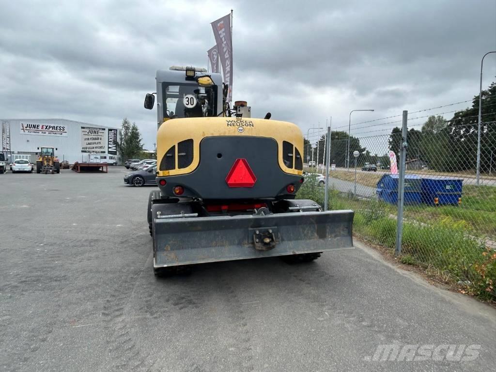 Wacker Neuson EW100 Escavadoras de rodas