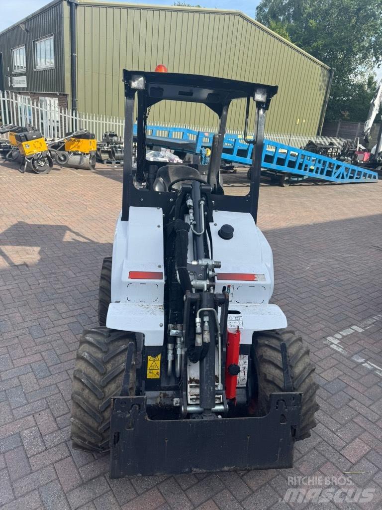 Bobcat L 28 Mini carregadoras