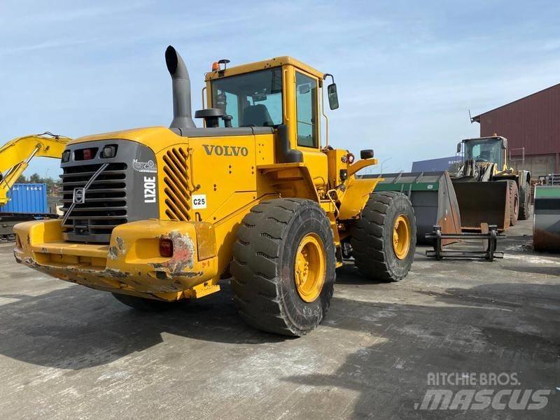 Volvo L 120 E.Ref.10 Pás carregadoras de rodas