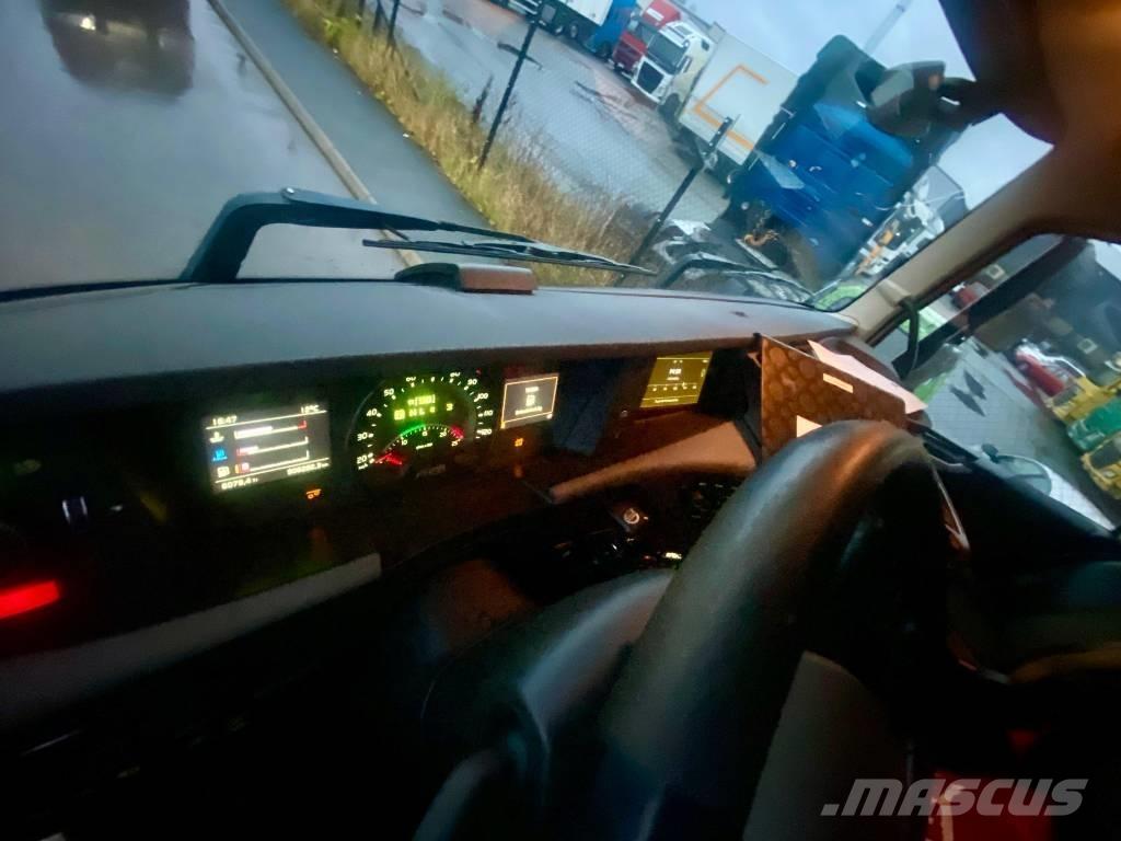 Volvo FH 16 750 Camiões de chassis e cabine