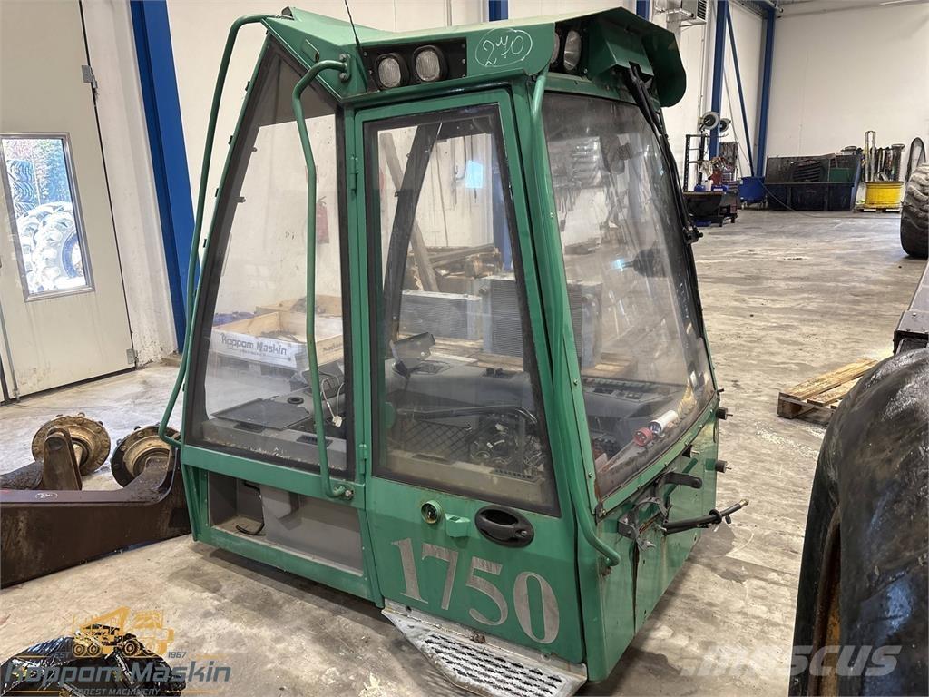 Gremo  Cabines e interior