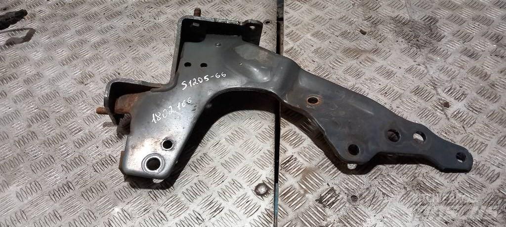 Scania R 440.   1802166 Chassis e suspensões