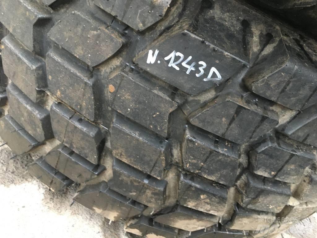  FOR TRAILER 24R23 Pneus Agrícolas