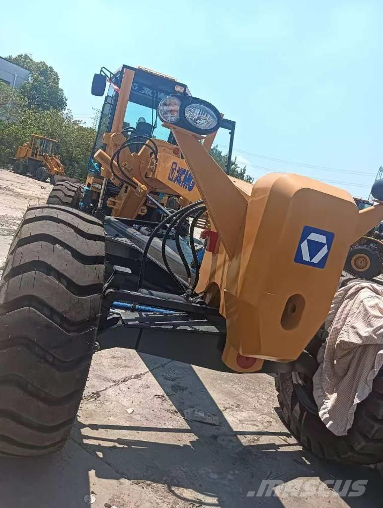 XCMG GR 1803 Motoniveladoras