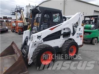 Bobcat S740 Carregadoras de direcção deslizante