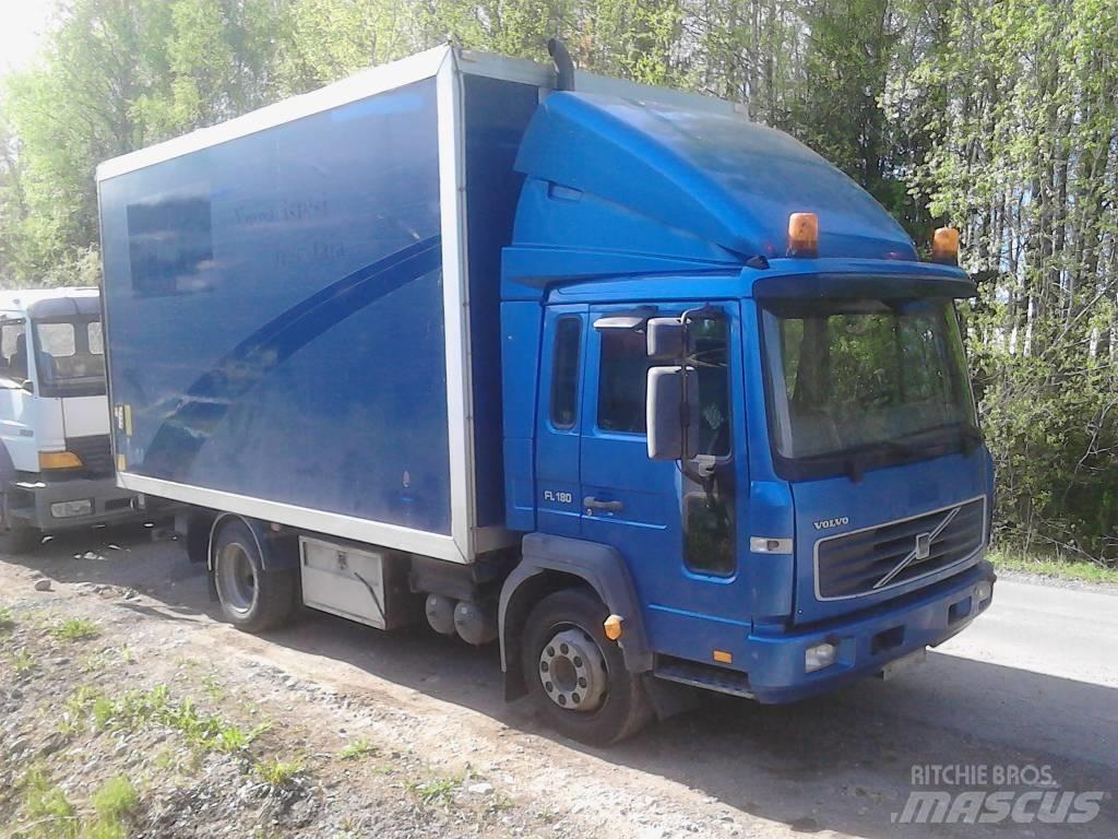 Volvo FL 220 Camiões de caixa fechada