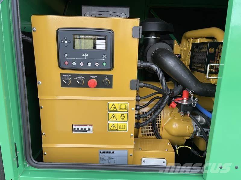 CAT DE 65 E 3 Geradores Diesel