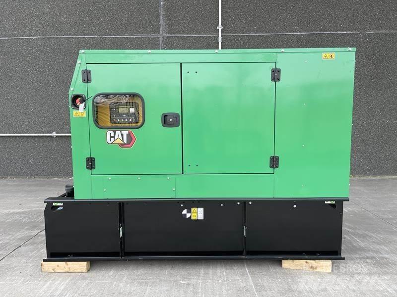 CAT DE 65 E 3 Geradores Diesel