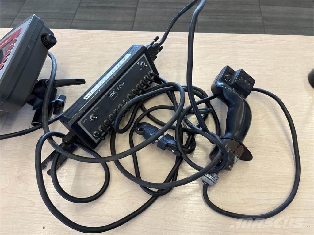 CHD F 5239 A Pulverizadores rebocados