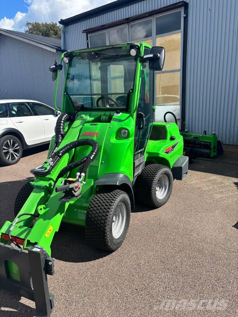 Avant 640i Carregadoras de direcção deslizante