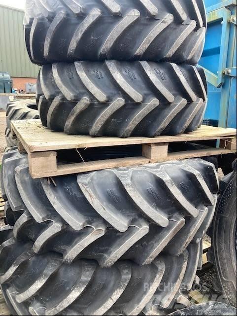 Mitas SET OF TYRES Pneus Agrícolas