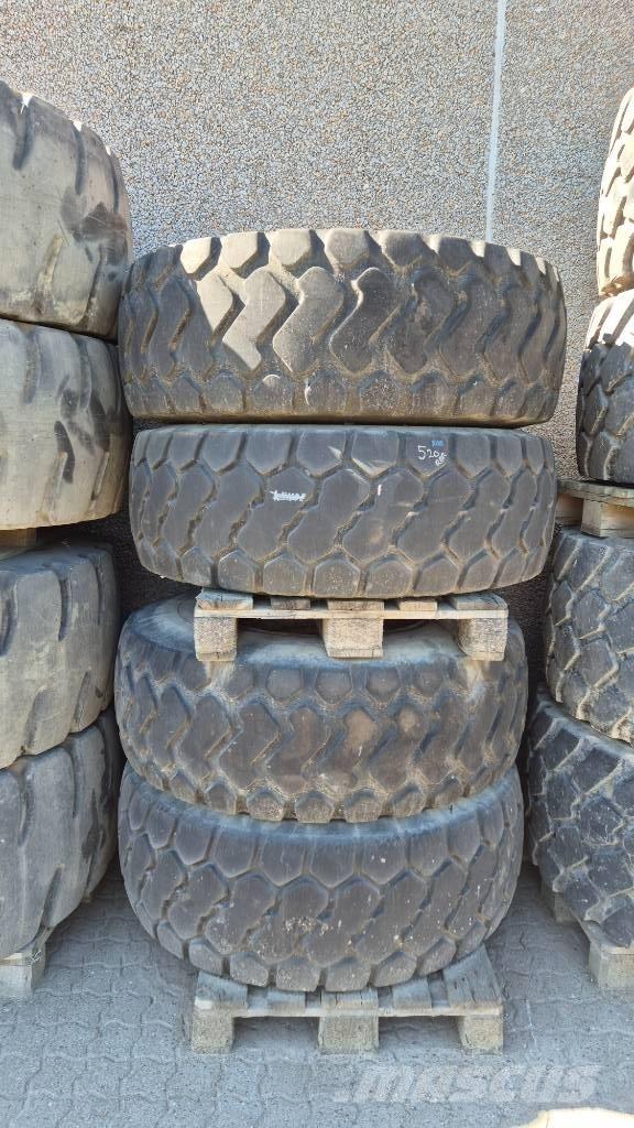 Michelin 17.5R25 XHA Pneus Agrícolas