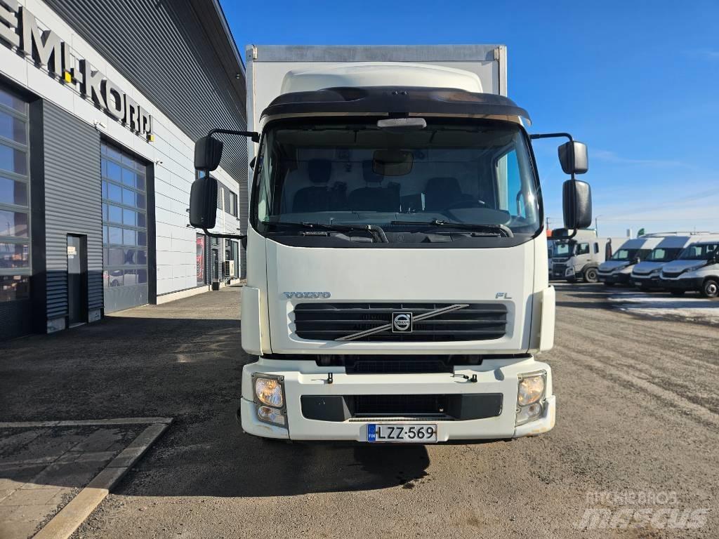 Volvo FL6 Camiões de caixa fechada