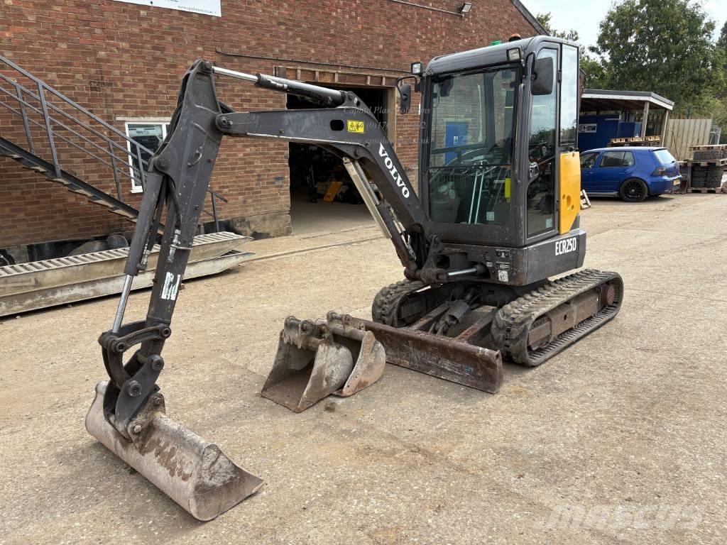 Volvo ECR 25 D Mini Escavadoras <7t