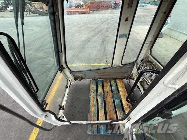 Liebherr CAB SERIE B Cabines e interior máquinas construção