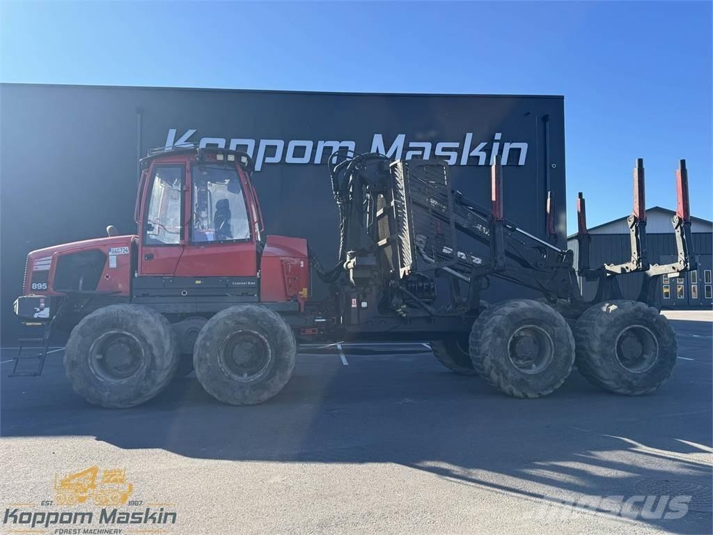 Komatsu 895 Forwarders florestais