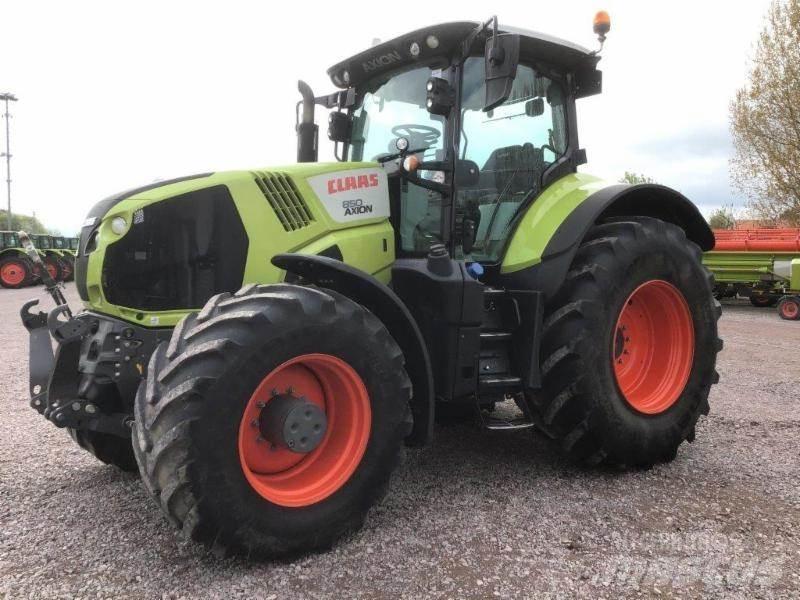 CLAAS AXION 850 Tratores Agrícolas usados