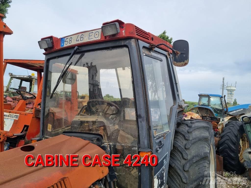  CABINE CASE 4240 Cabines e interior