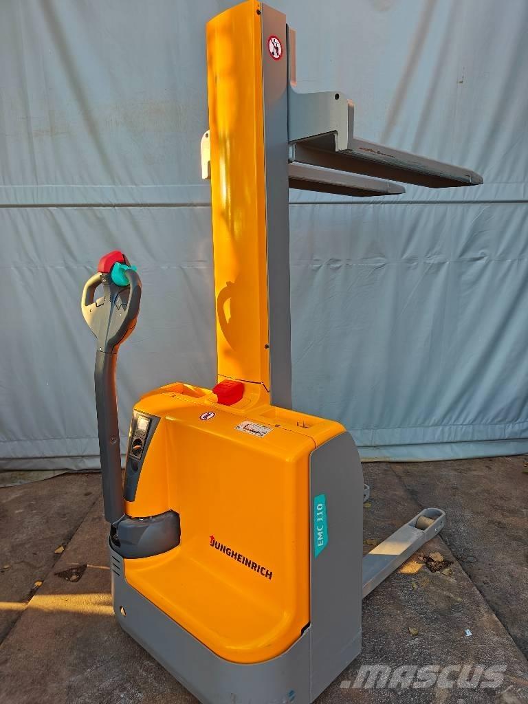 Jungheinrich EMC 110 Empilhador para operador externo