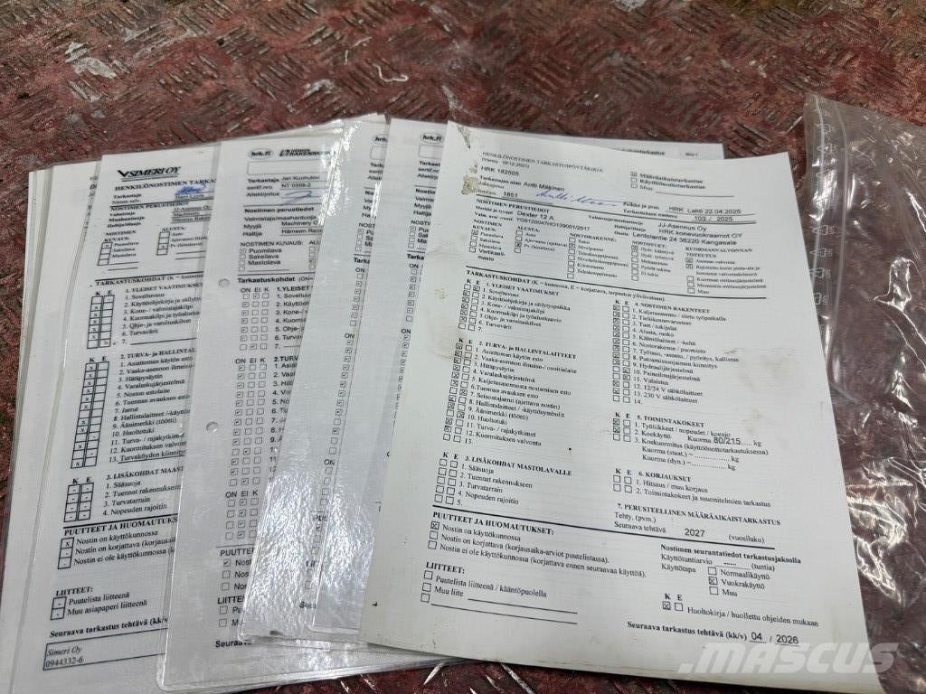 Dexter 12 A Plataformas aéreas montadas em atrelados