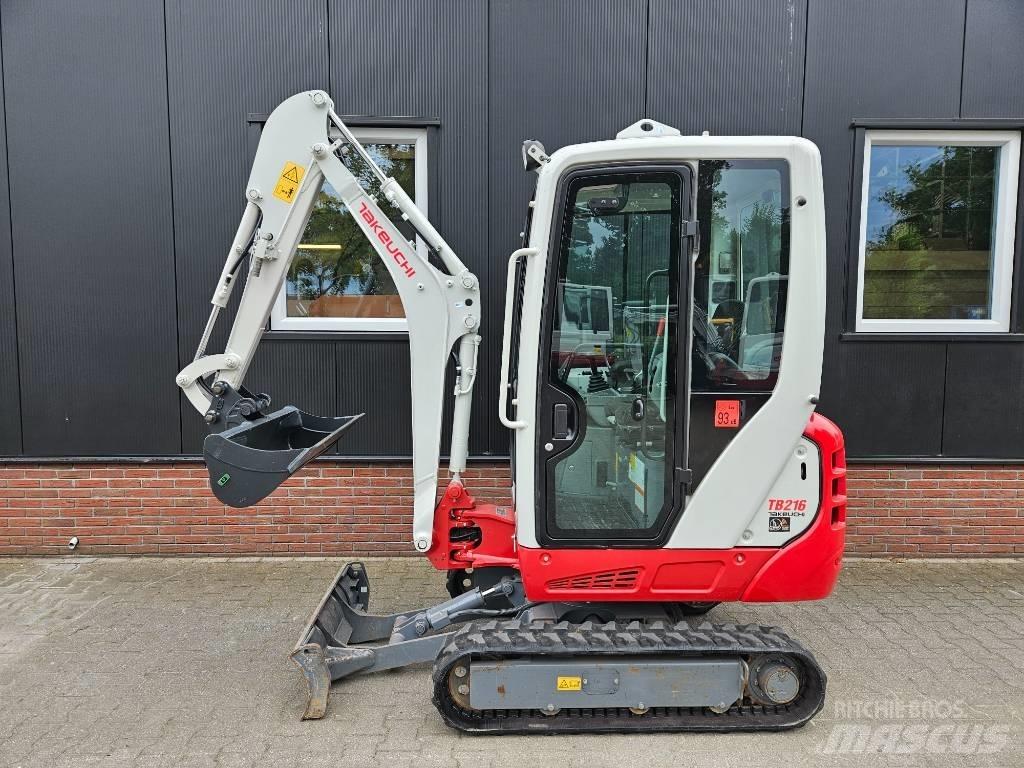 Takeuchi TB 216 Mini Escavadoras <7t