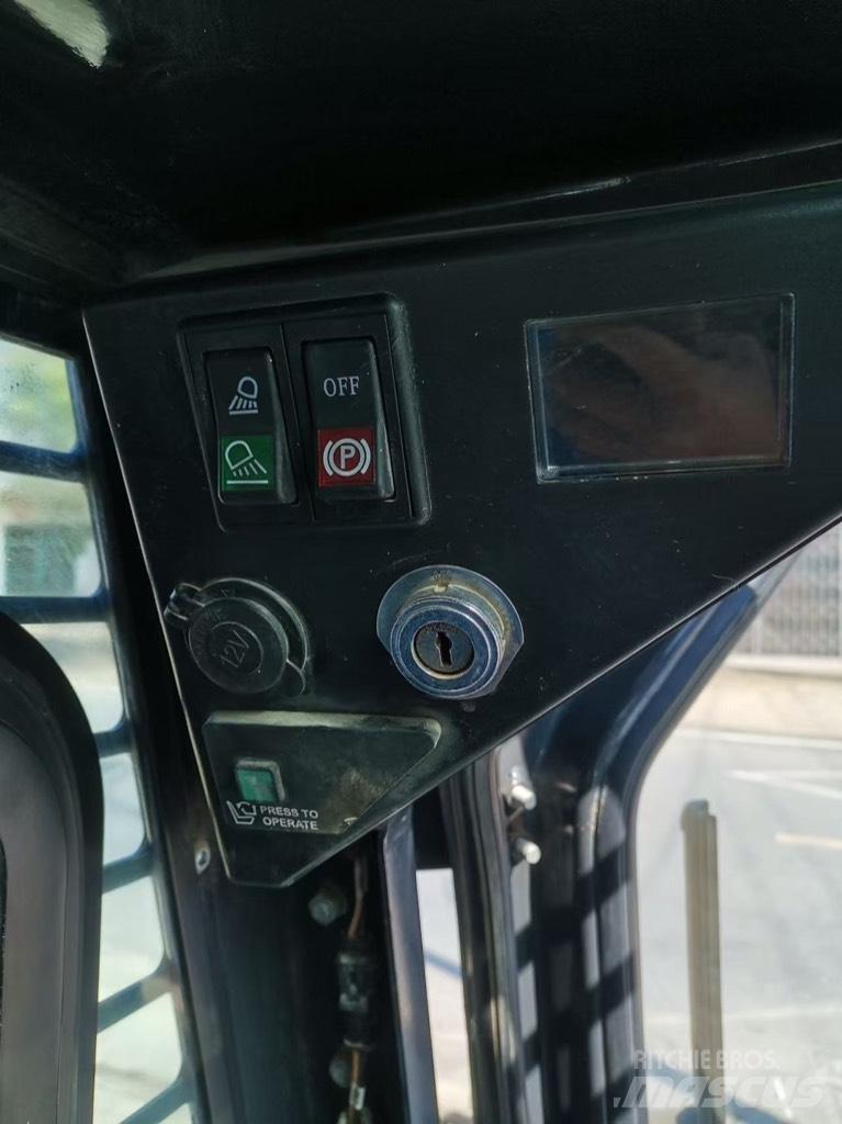 Bobcat S 18 Carregadoras de direcção deslizante