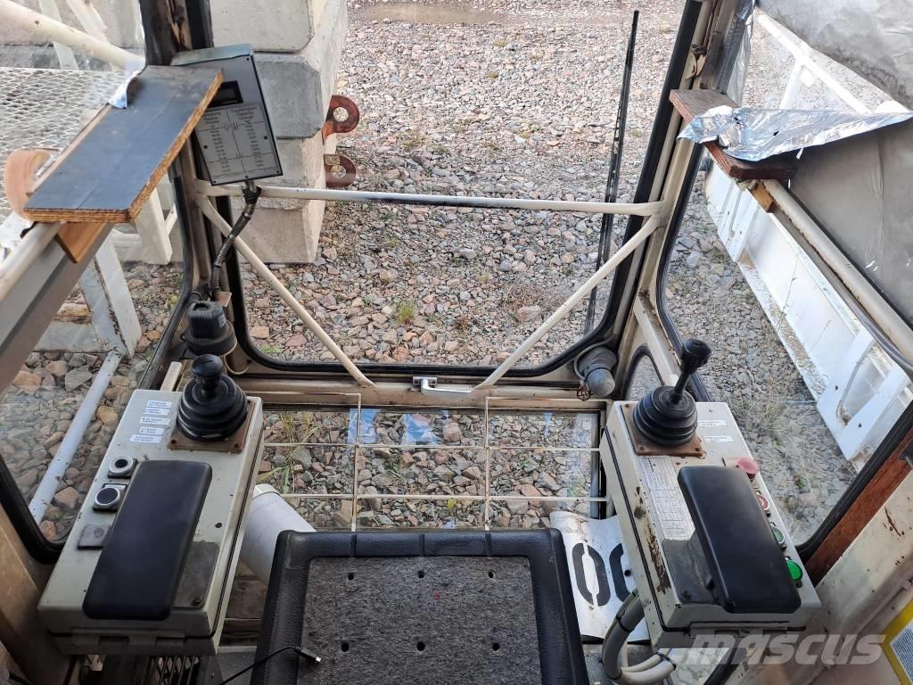 Liebherr 71 EC Gruas de construção