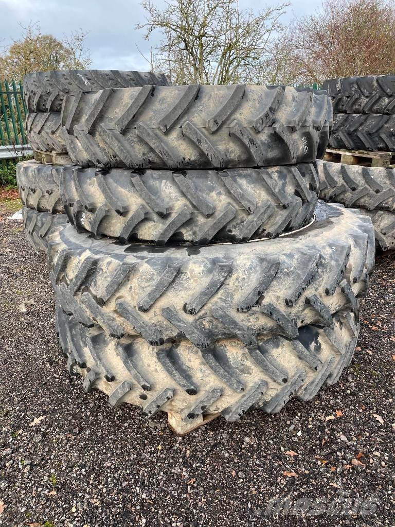 Mitas SET OF WHEELS Pneus Agrícolas