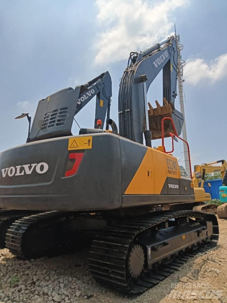 Volvo EC 240 Escavadoras de rastos
