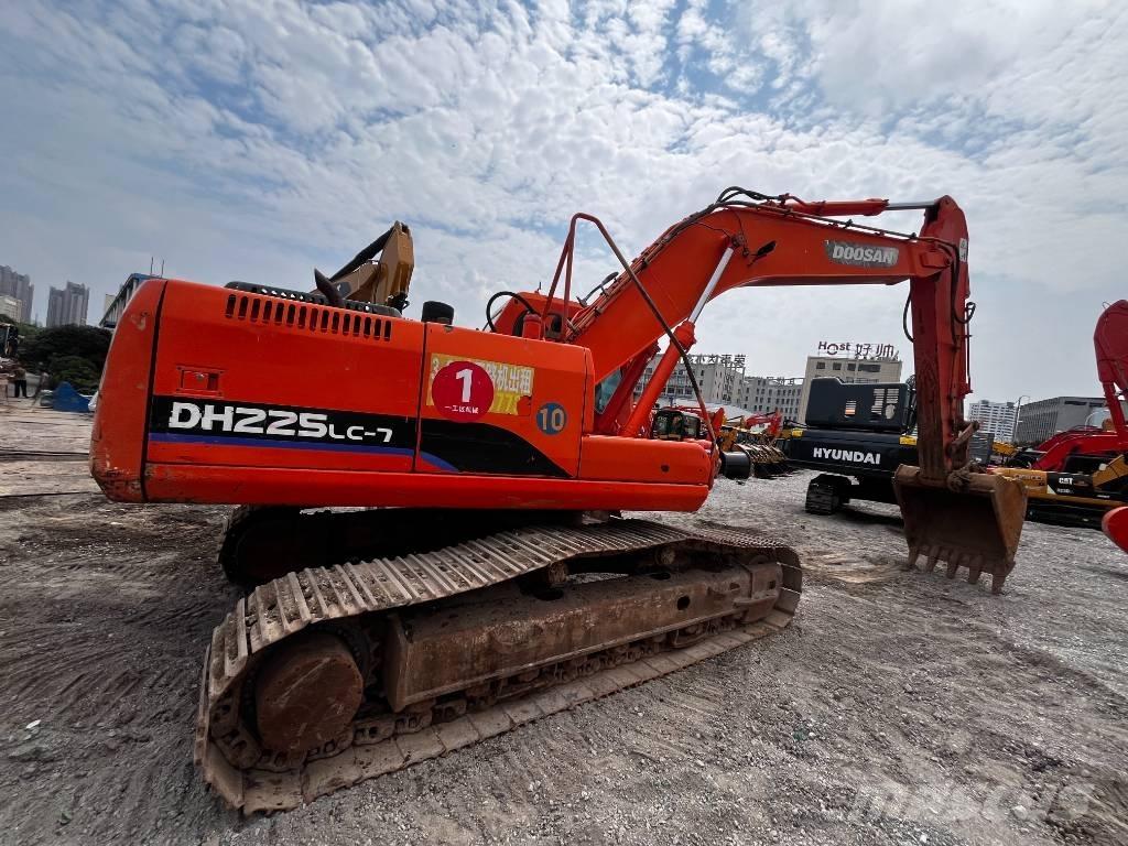 Doosan DH 225 LC-7 Escavadoras de rastos