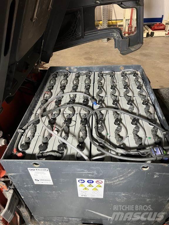 Linde E30/600HL-01 Empilhadores eléctricos