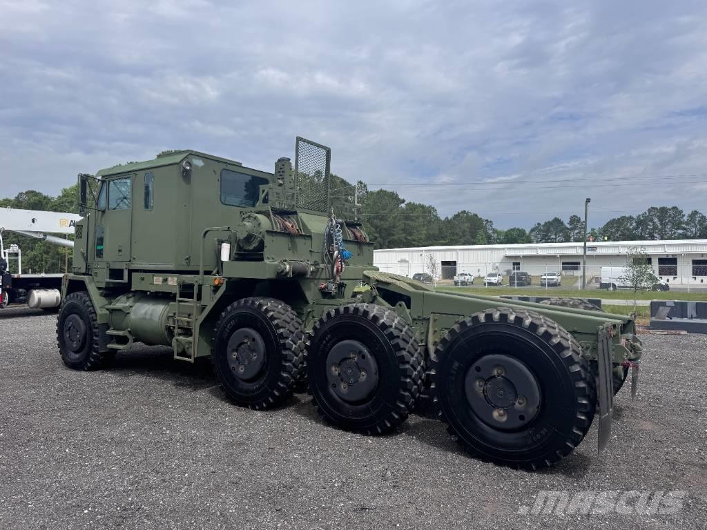 Oshkosh M1070 Tractores (camiões)