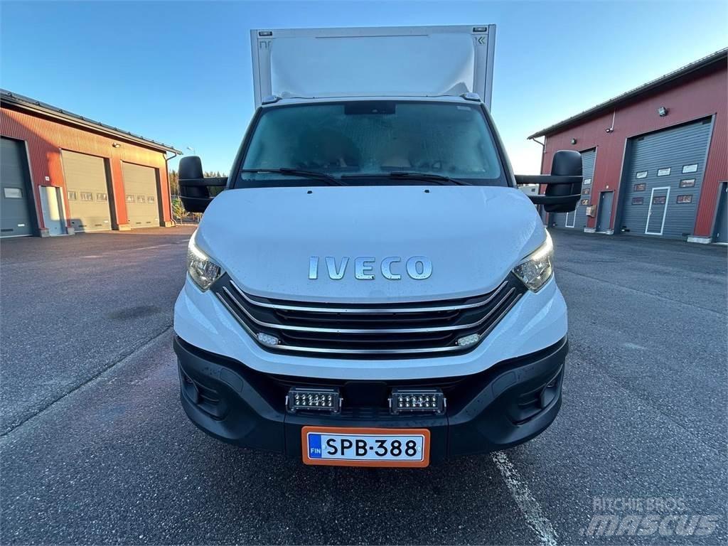 Iveco Daily Carrinhas de caixa fechada
