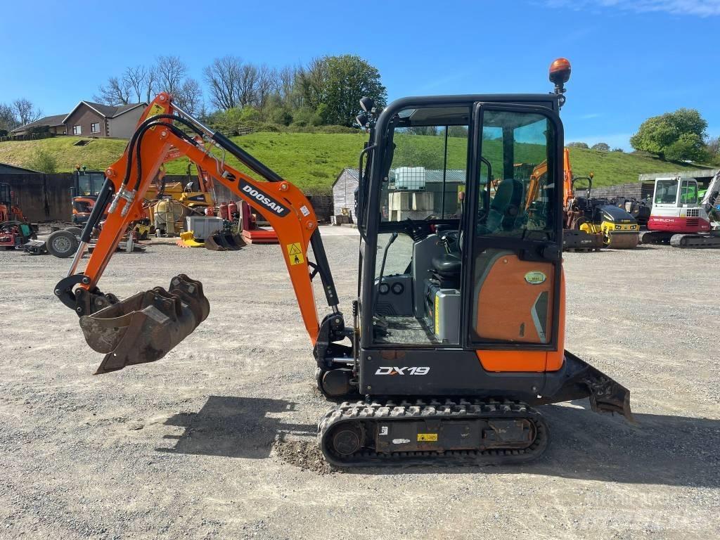 Doosan DX 19 Mini Escavadoras <7t