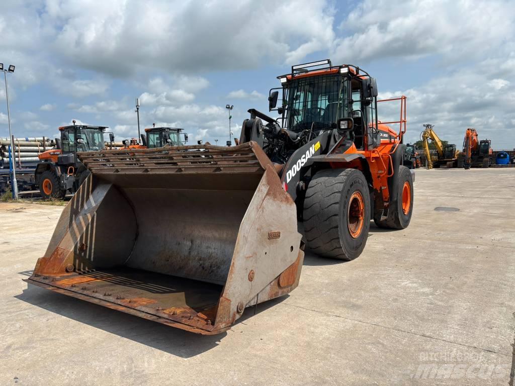 Doosan DL 300-5 Pás carregadoras de rodas