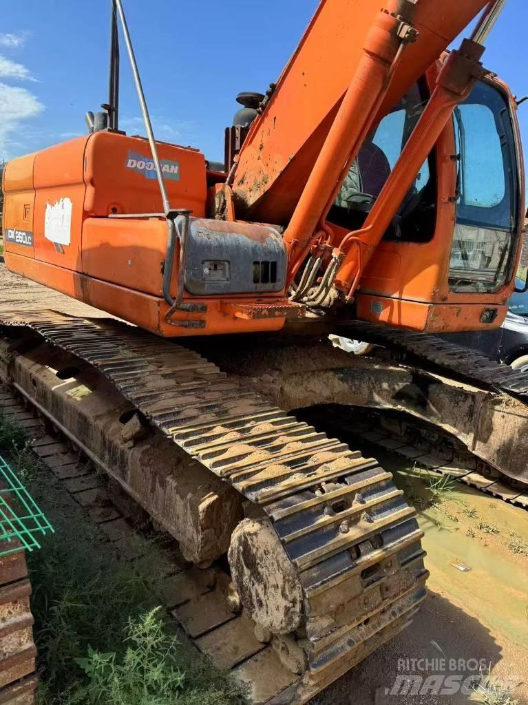 Doosan DX 260LC Escavadoras de rastos