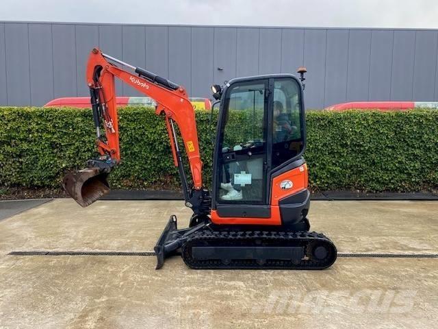 CAT 302.7 D CR Mini Escavadoras <7t