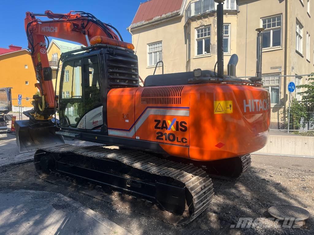 Hitachi ZX 210 Escavadoras de rastos