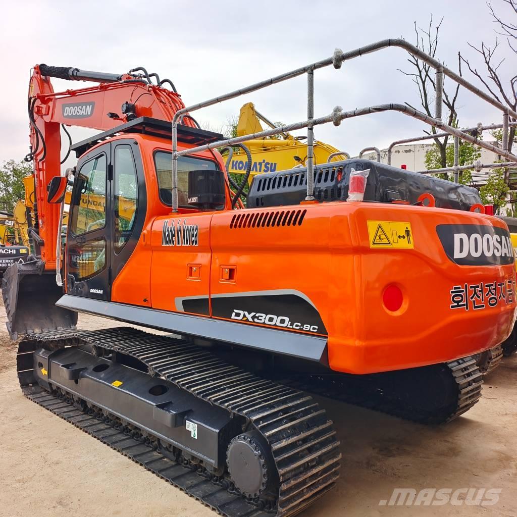 Doosan DX300LC-9C Escavadoras de rastos