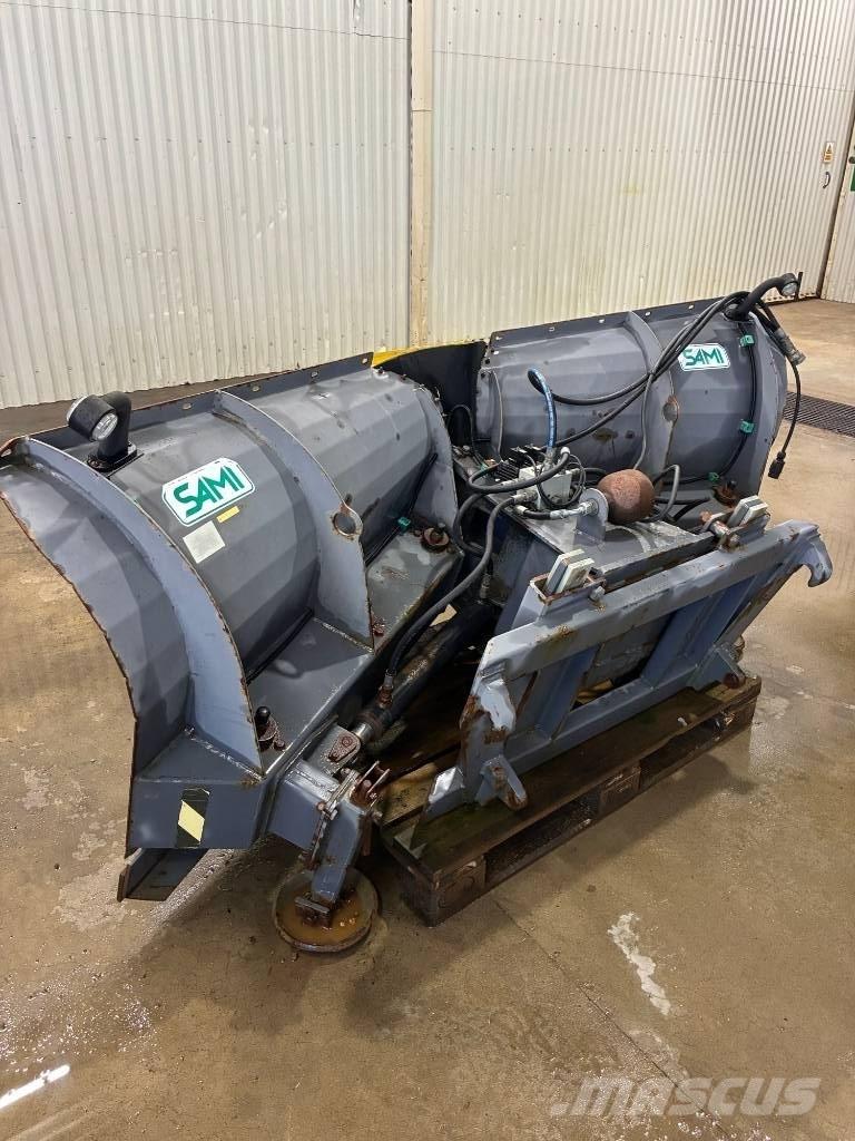 Sami VM 2400 Alisador de neve