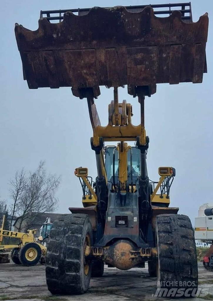 Komatsu WA 600-6 Pás carregadoras de rodas