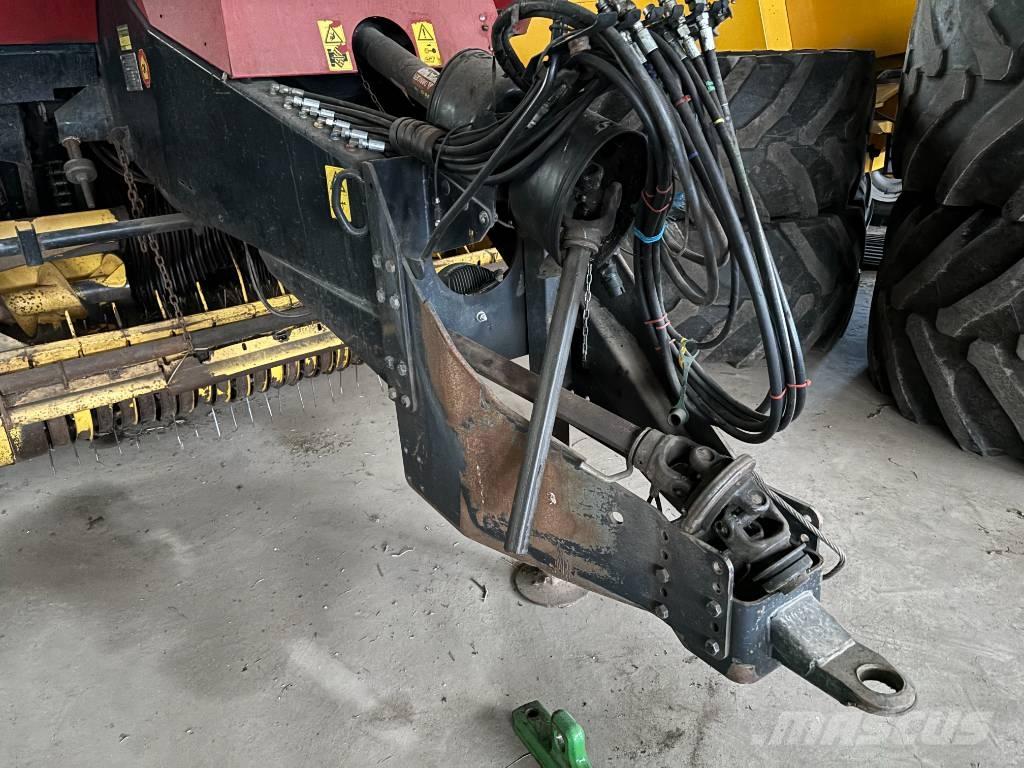 New Holland BB 940 Enfardadeira de fardos quadrados