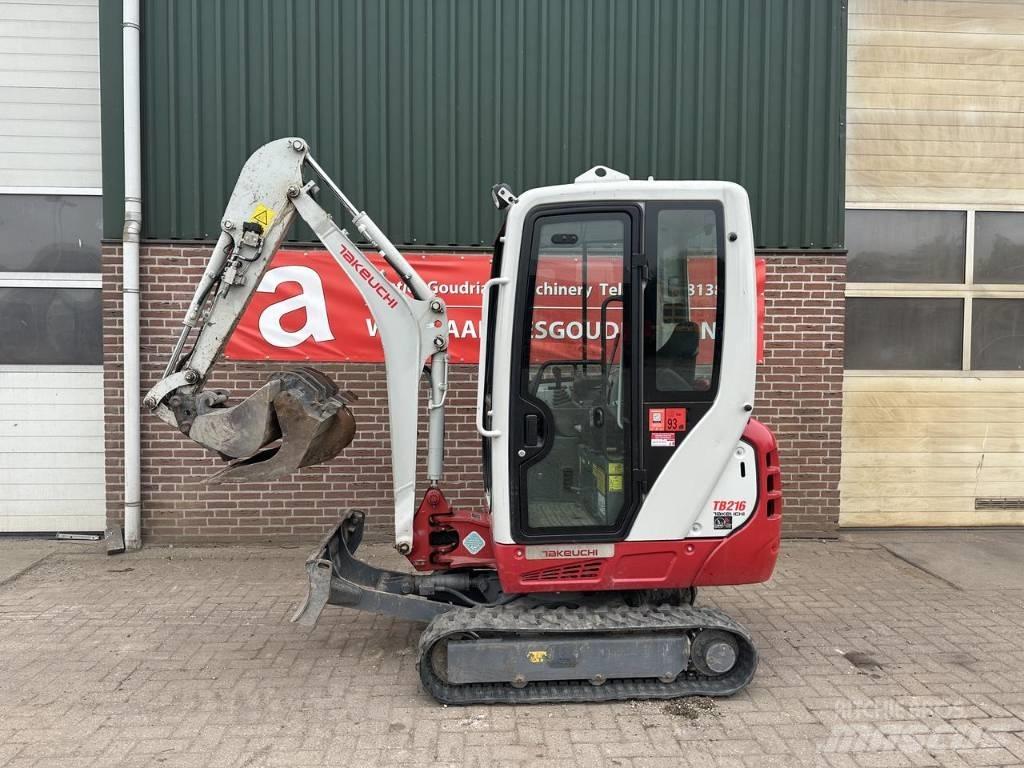 Takeuchi TB216 Mini Escavadoras <7t