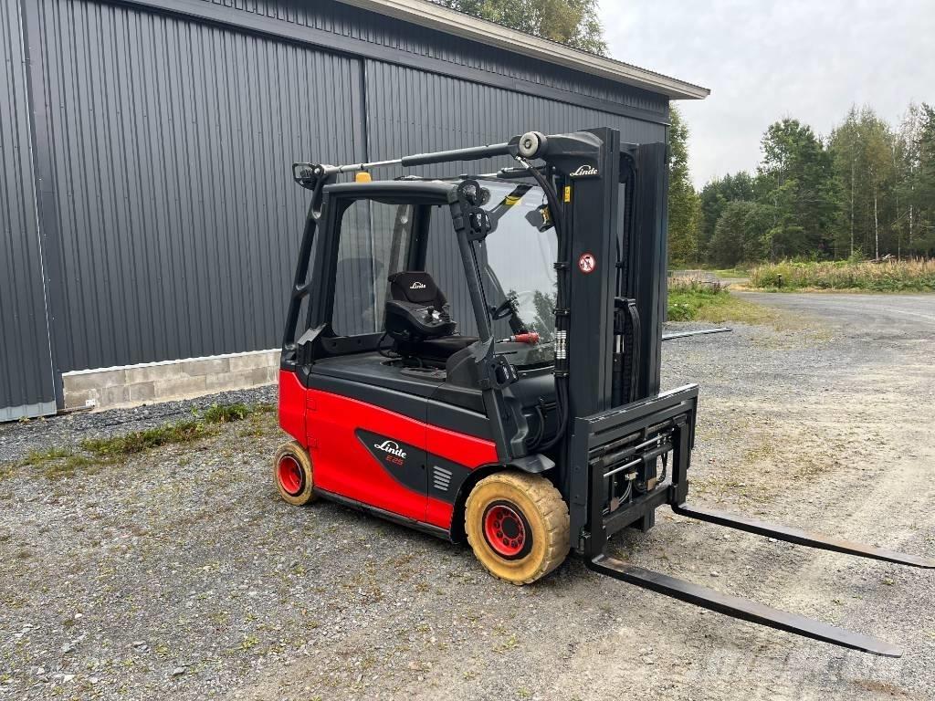 Linde E25L-01 Empilhadores eléctricos
