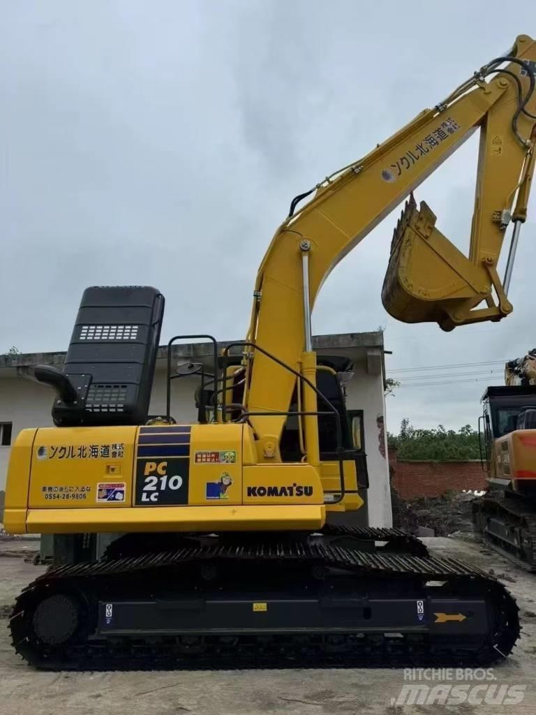 Komatsu 210LC-8 Escavadoras de rastos