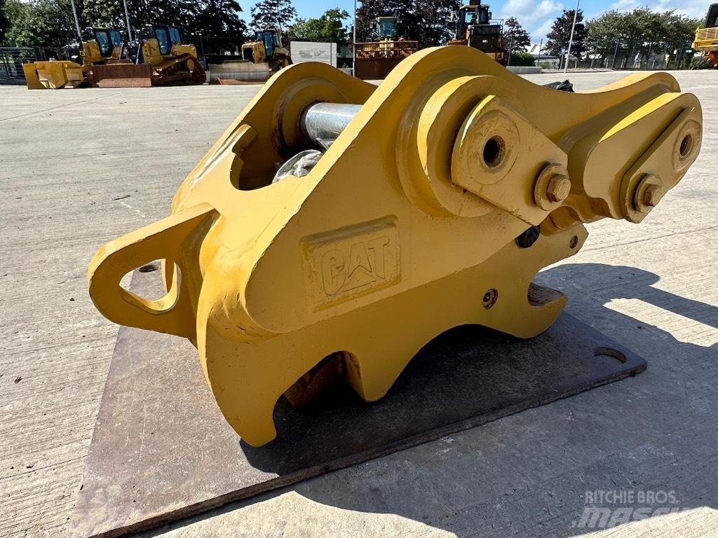 CAT 320 Conectores