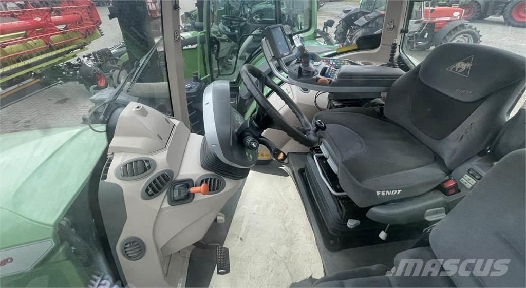 Fendt 820 Vario Tratores Agrícolas usados