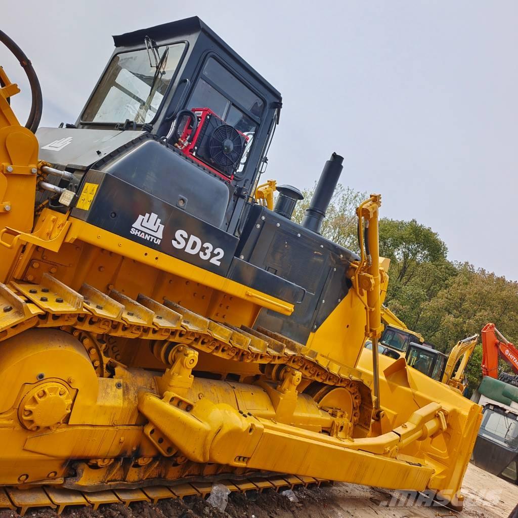 Shantui SD 32 Dozers - Tratores rastos