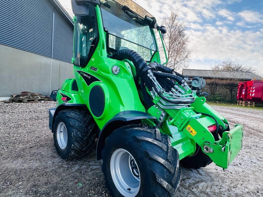 Avant 650 i Carregadora multifunções