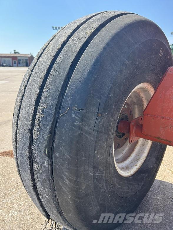  BEHLEN 300 Carrinhos de grão